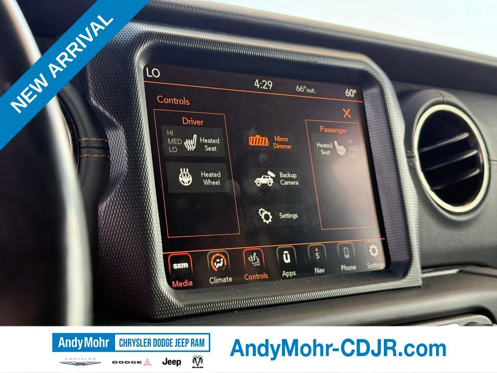 Used 2022 Jeep Wrangler Unlimited Sahara AWD/4WD image 21