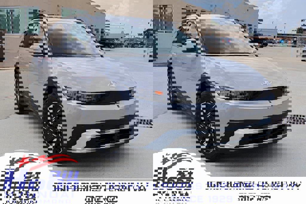 New 2025 Hyundai Ioniq 5 SEL image 1