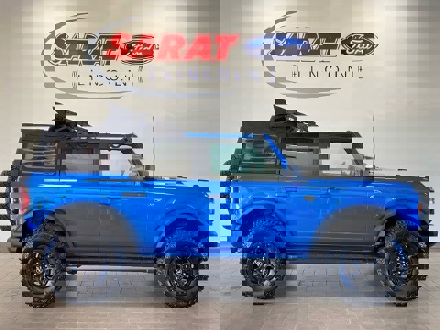 Used 2023 Ford Bronco Wildtrak AWD/4WD image 2