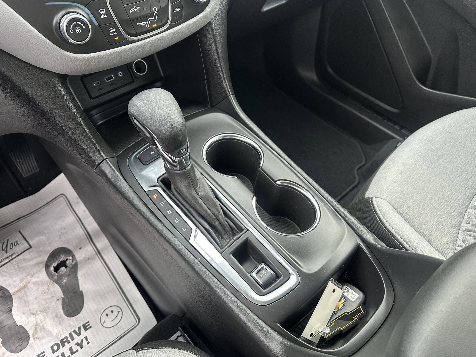 Used 2024 Chevrolet Equinox LS w/ LS Convenience Package image 34