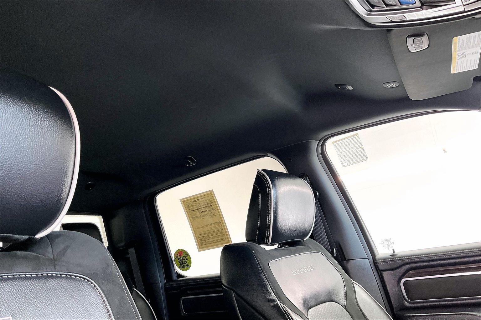 Used 2025 RAM 1500 Laramie AWD/4WD image 25