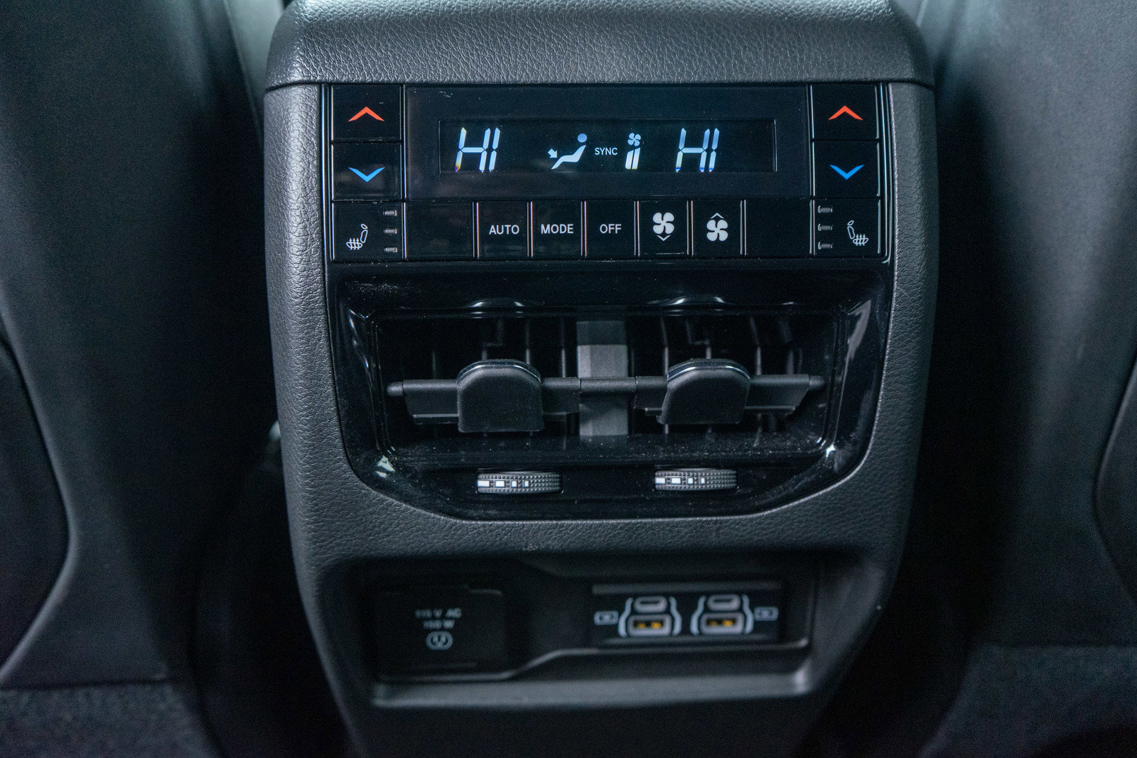 Used 2023 Jeep Grand Cherokee Summit image 33