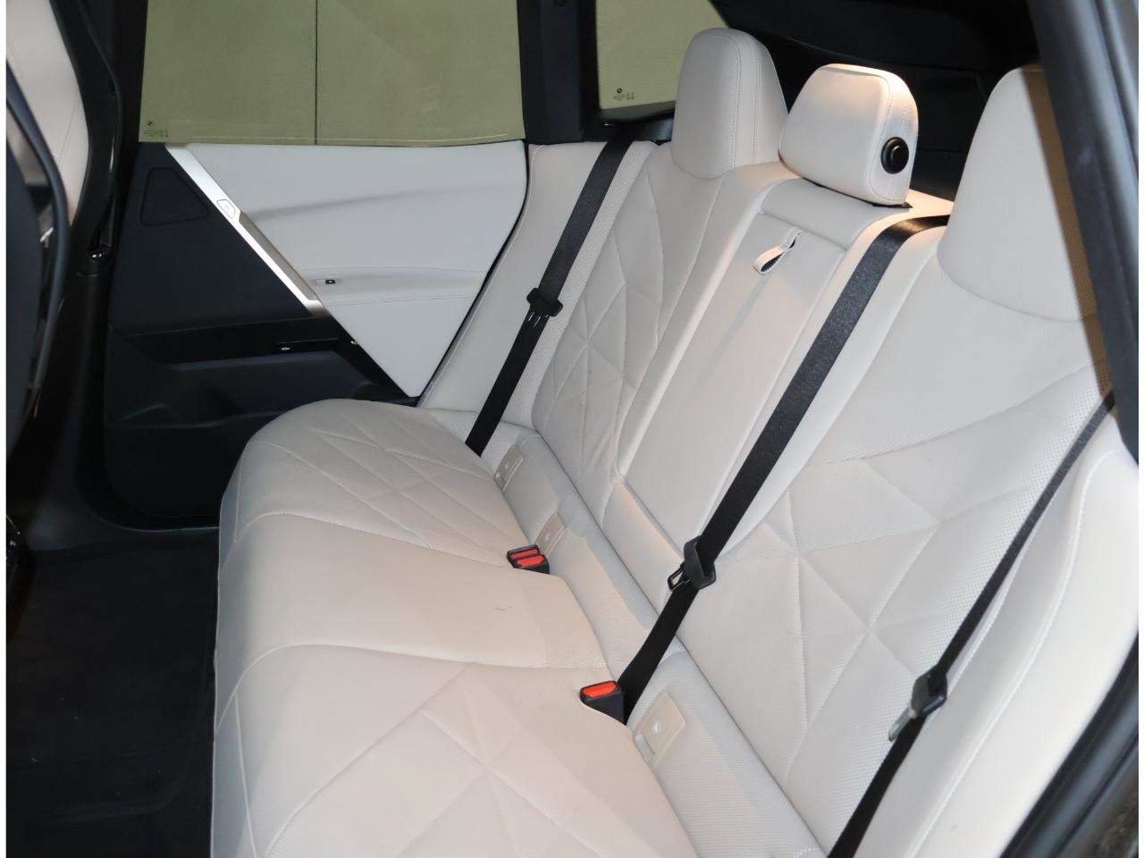Certified 2024 BMW iX xDrive50 AWD/4WD image 16