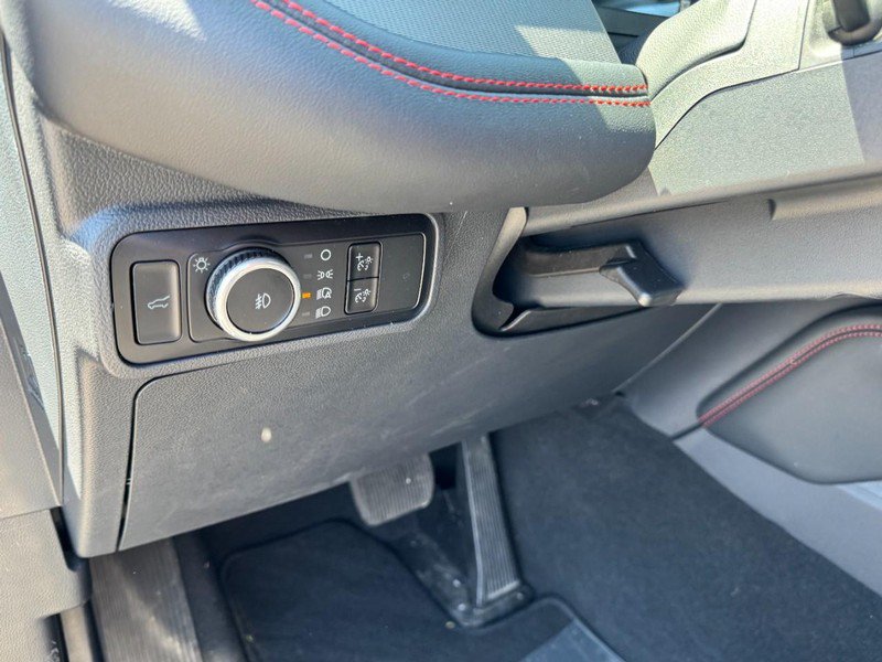 Used 2025 Ford Explorer ST-Line AWD/4WD image 12