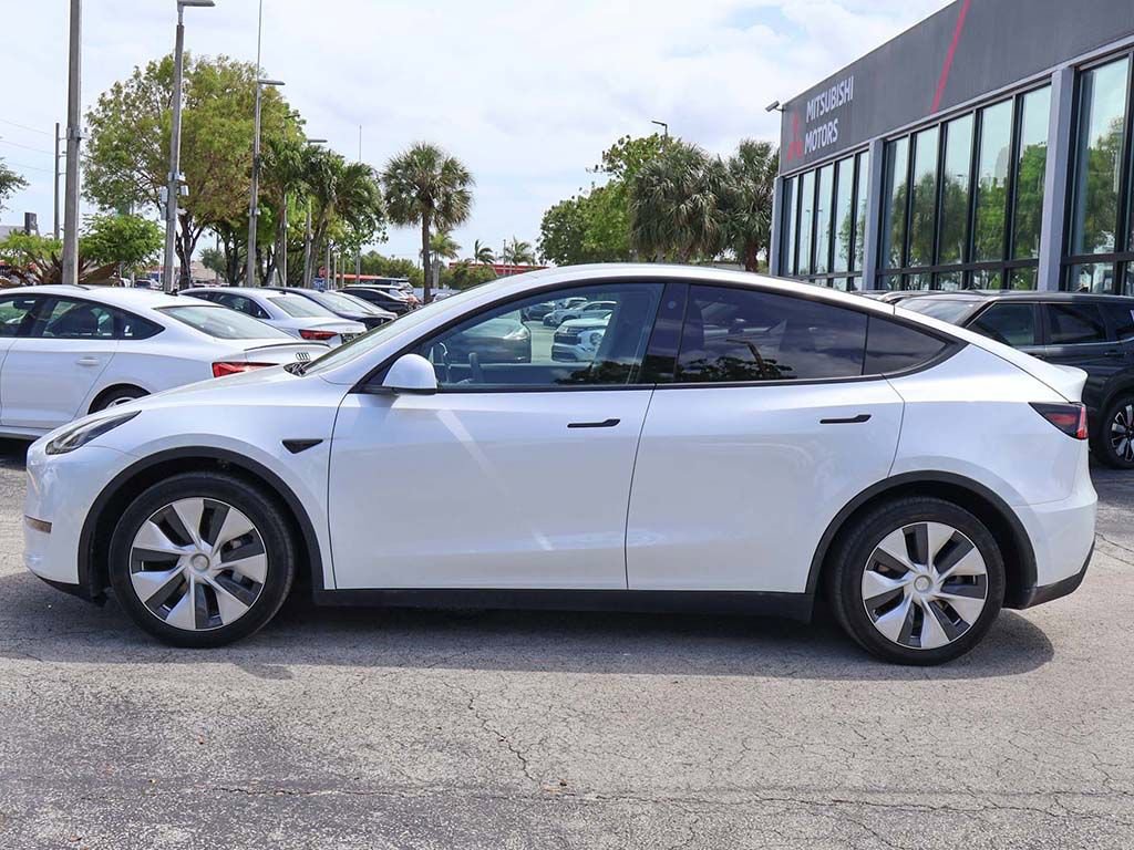 Used 2021 Tesla Model Y Long Range image 26