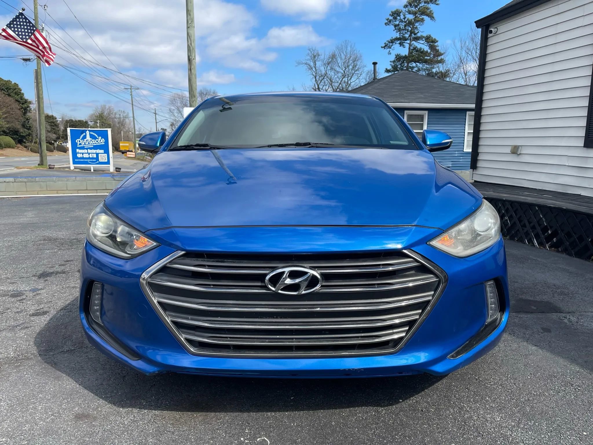 Used 2018 Hyundai Elantra Limited FWD image 2