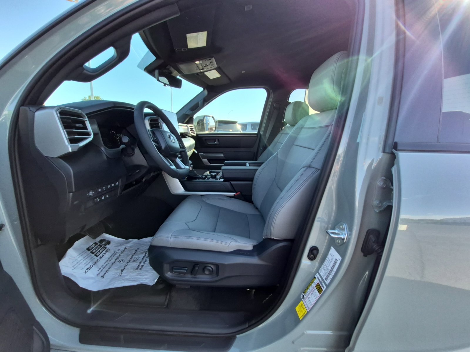 New 2026 Toyota Tundra SR5 w/ SR5 Premium Package AWD/4WD image 14