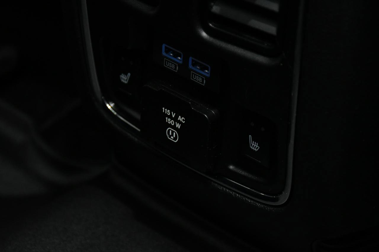 Used 2021 Jeep Grand Cherokee Overland AWD/4WD image 32