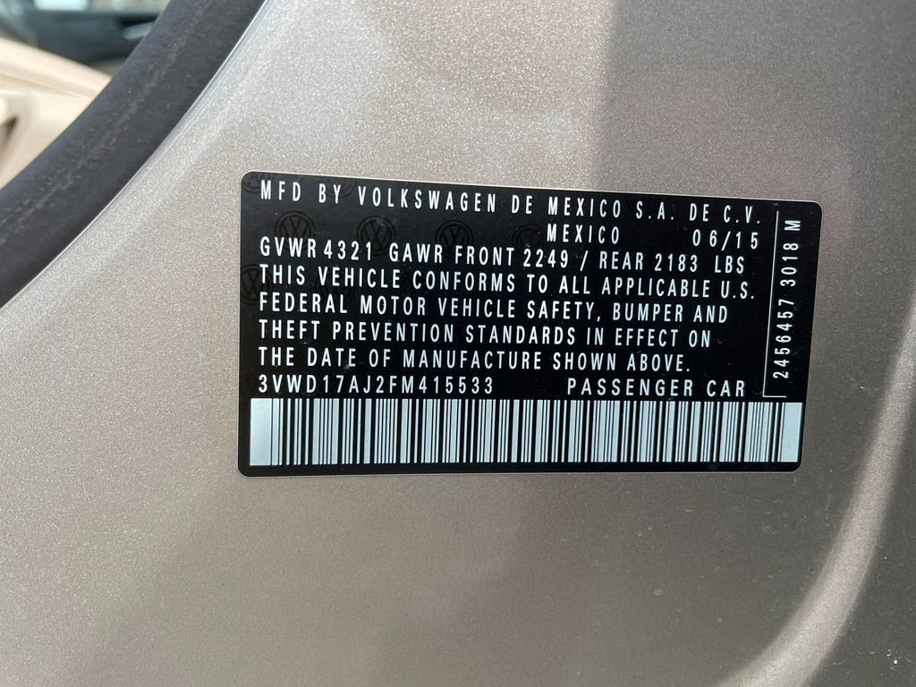 Used 2015 Volkswagen Jetta SE FWD image 32