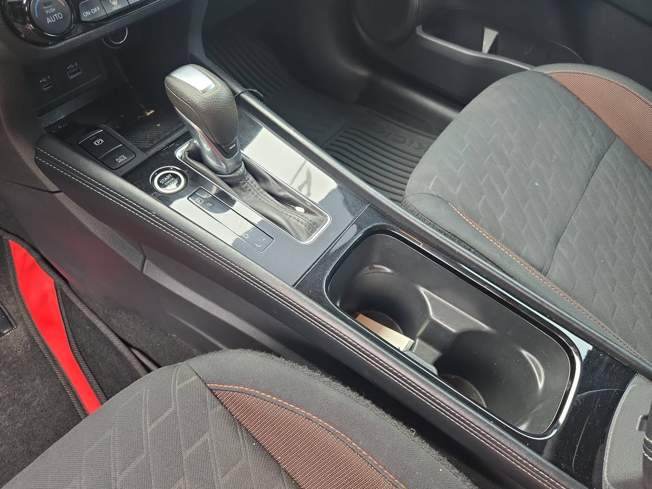 Certified 2024 Nissan Kicks SR FWD image 15