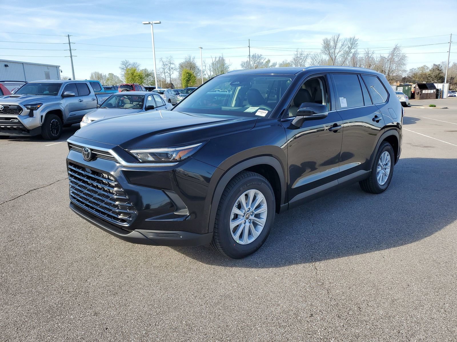 New 2026 Toyota Grand Highlander XLE image 2