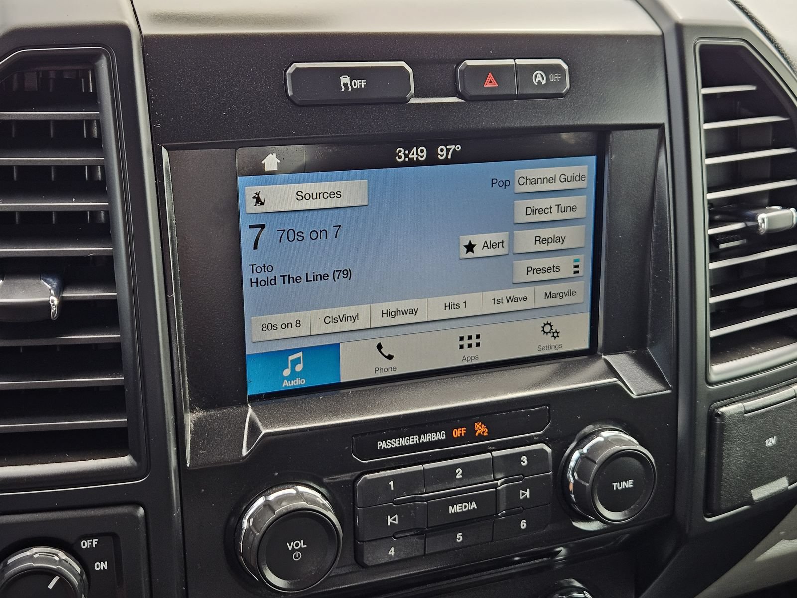 Used 2018 Ford F150 XL w/ Equipment Group 101A Mid RWD image 22