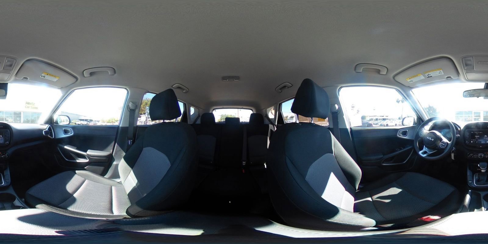 Used 2025 Kia Soul LX w/ LX Technology Package image 40