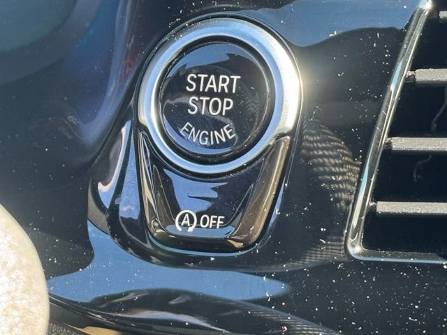 Used 2023 BMW M550i xDrive AWD/4WD image 28