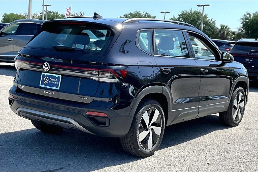 Used 2025 Volkswagen Taos S image 5