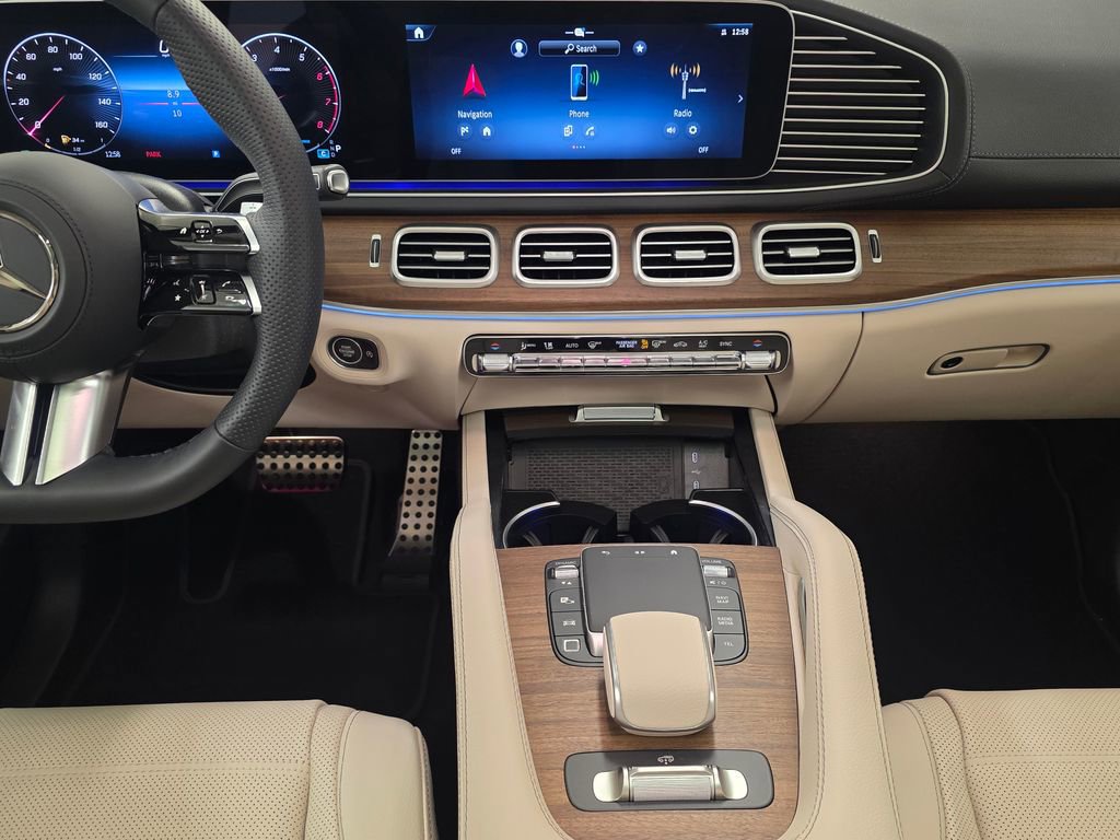 New 2026 Mercedes-Benz GLS 450 4MATIC image 22