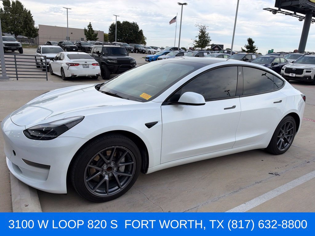 Used 2023 Tesla Model 3 Standard Range RWD image 1