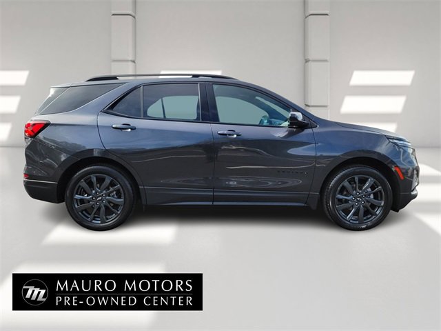 Used 2023 Chevrolet Equinox RS image 2