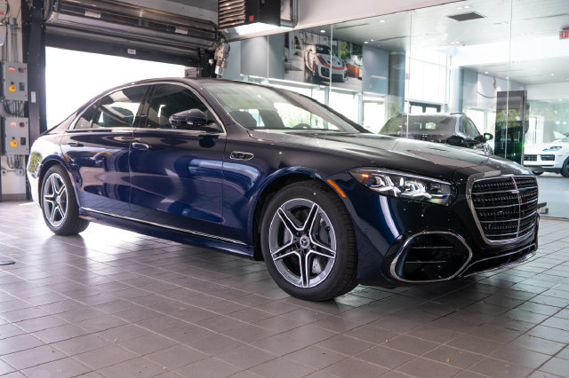 New 2027 Mercedes-Benz S 580 4MATIC Sedan image 1