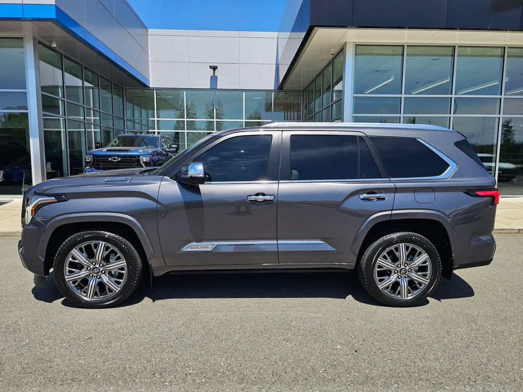 Used 2025 Toyota Sequoia Capstone AWD/4WD image 2