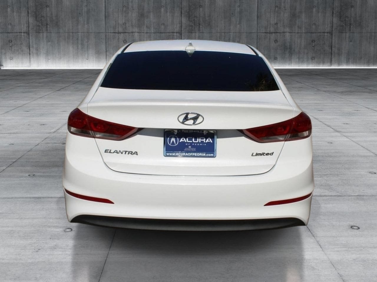 Used 2017 Hyundai Elantra Limited w/ Limited Ultimate Package 05 FWD image 4