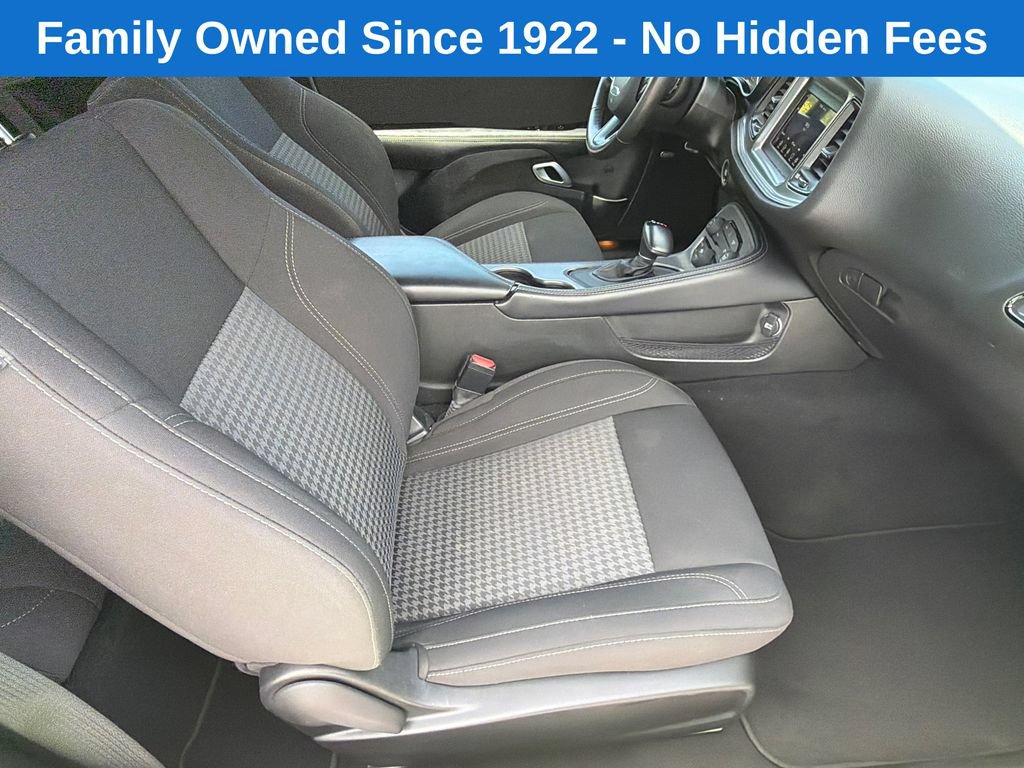 Used 2023 Dodge Challenger SXT AWD/4WD image 13
