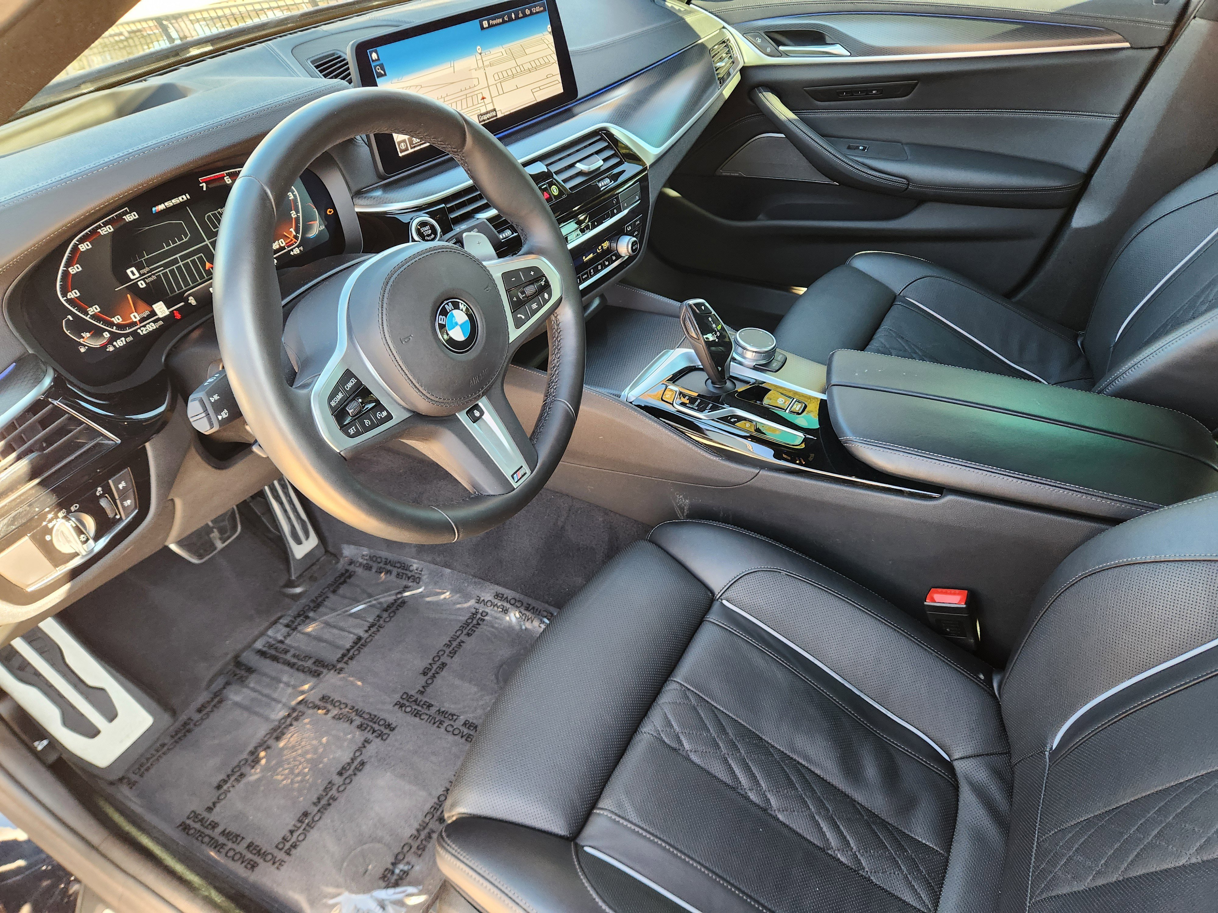 Used 2021 BMW M550i xDrive M550i xDrive w/ Premium Package image 16