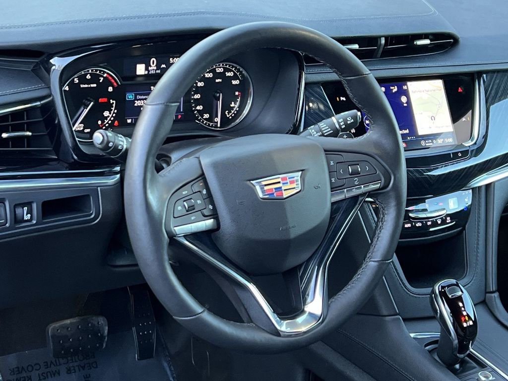 Used 2024 Cadillac XT6 Premium Luxury image 14