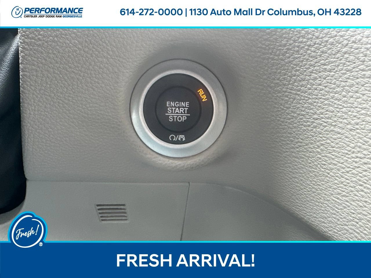 Used 2024 Chrysler Pacifica Touring-L AWD/4WD image 22
