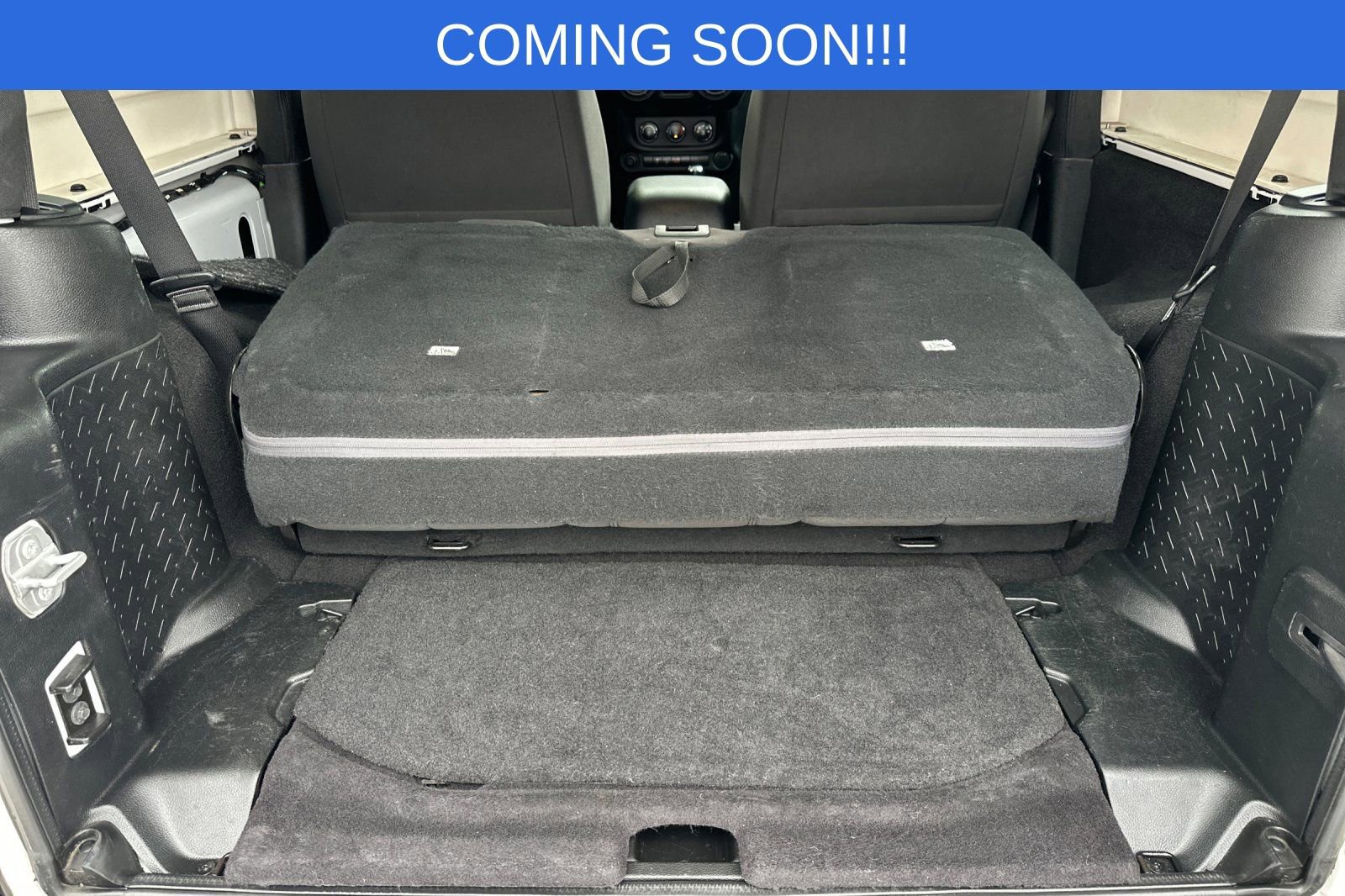 Used 2018 Jeep Wrangler Sport AWD/4WD image 15