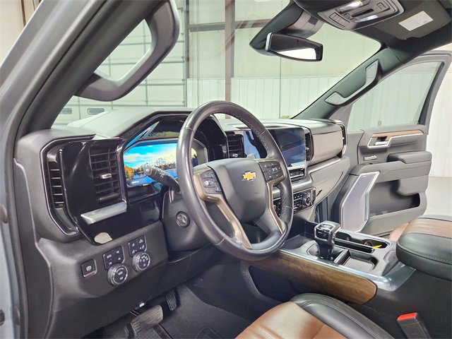Used 2023 Chevrolet Silverado 1500 High Country image 18