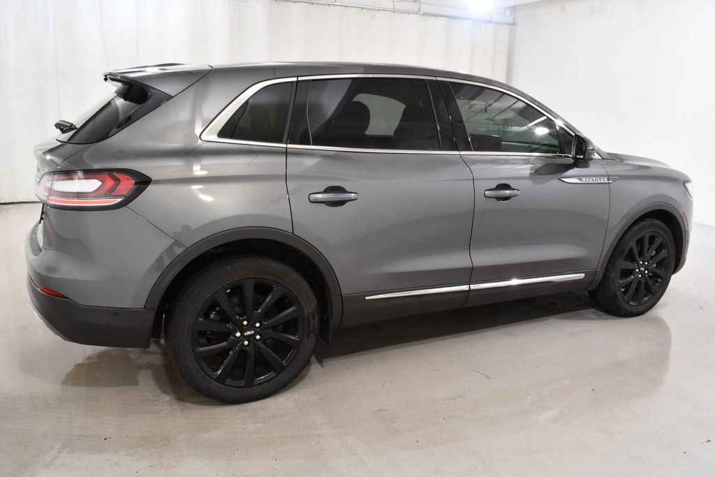 Used 2023 Lincoln Nautilus Reserve w/ Equipment Group 201A AWD/4WD image 11