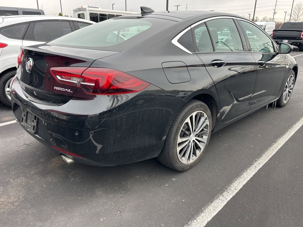 Used 2018 Buick Regal Preferred w/ Driver Confidence Package #1 image 3