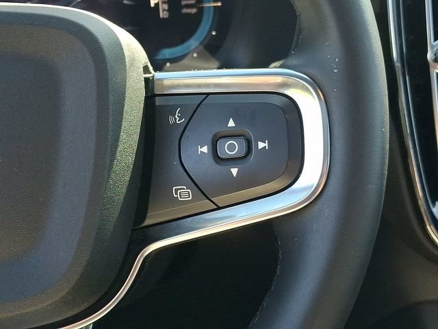Used 2023 Volvo XC40 Recharge Plus AWD/4WD image 25