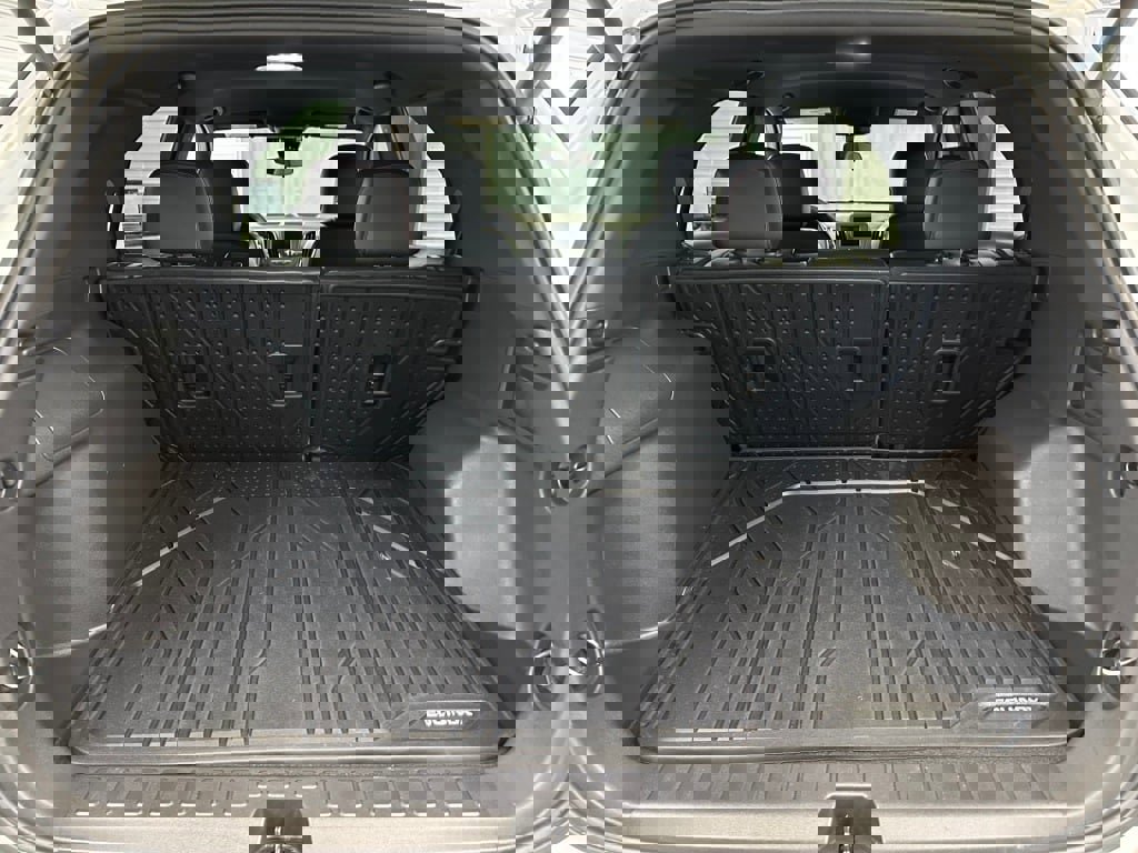 Certified 2022 Chevrolet Equinox RS w/ LPO, Floor Liner Package image 24