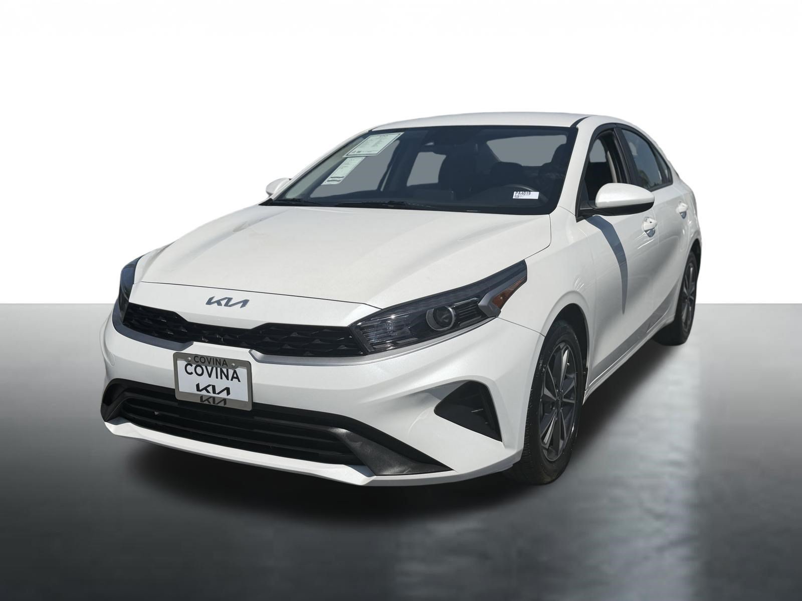 Used 2023 Kia Forte LXS FWD image 4
