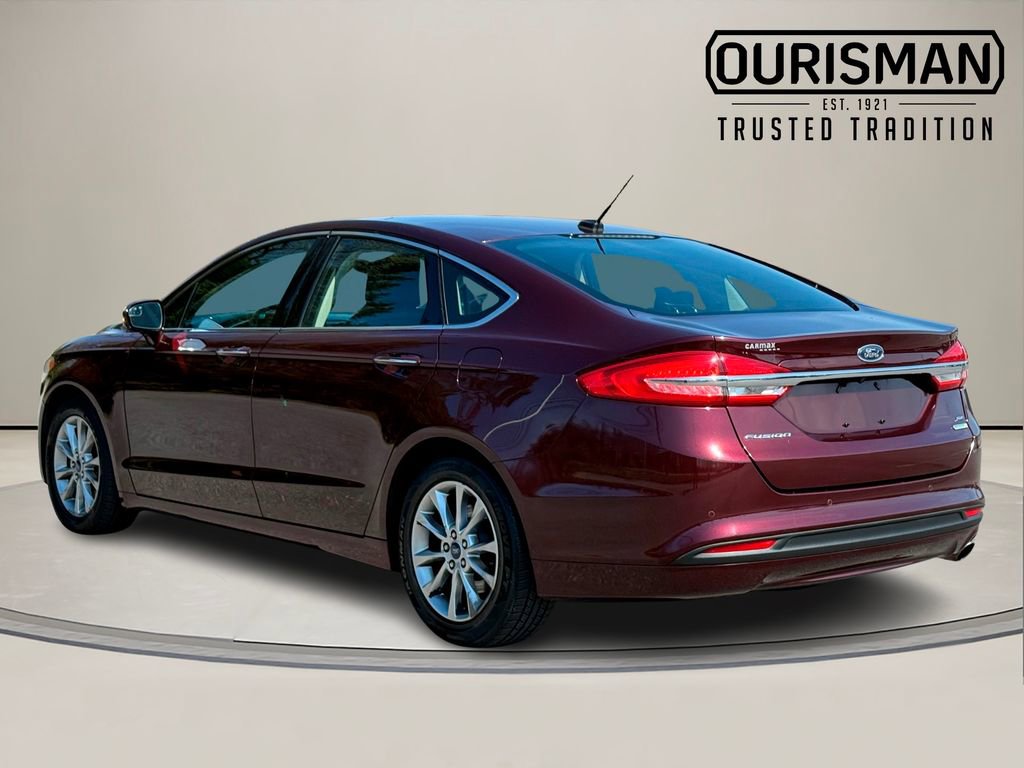 Used 2017 Ford Fusion SE w/ Fusion SE Technology Package image 4