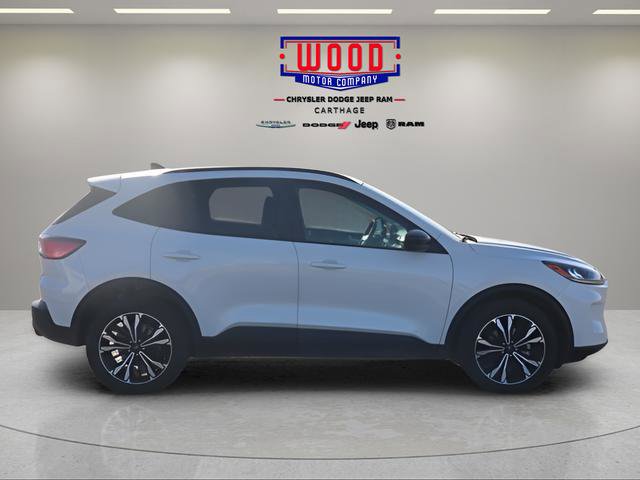 Used 2021 Ford Escape SEL w/ SEL Stealth AWD Package image 2