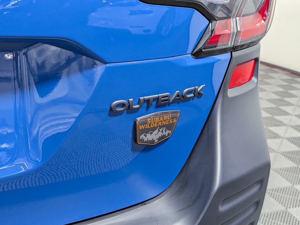 Used 2025 Subaru Outback Wilderness AWD/4WD image 12