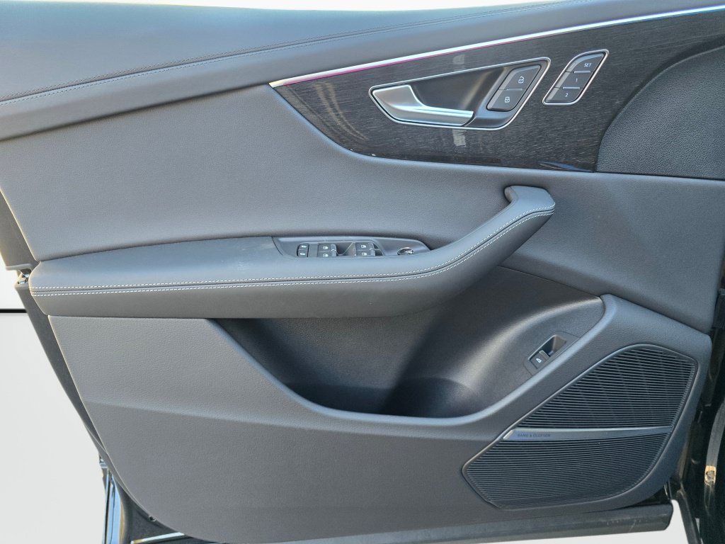 New 2027 Audi Q8 Prestige AWD/4WD image 16