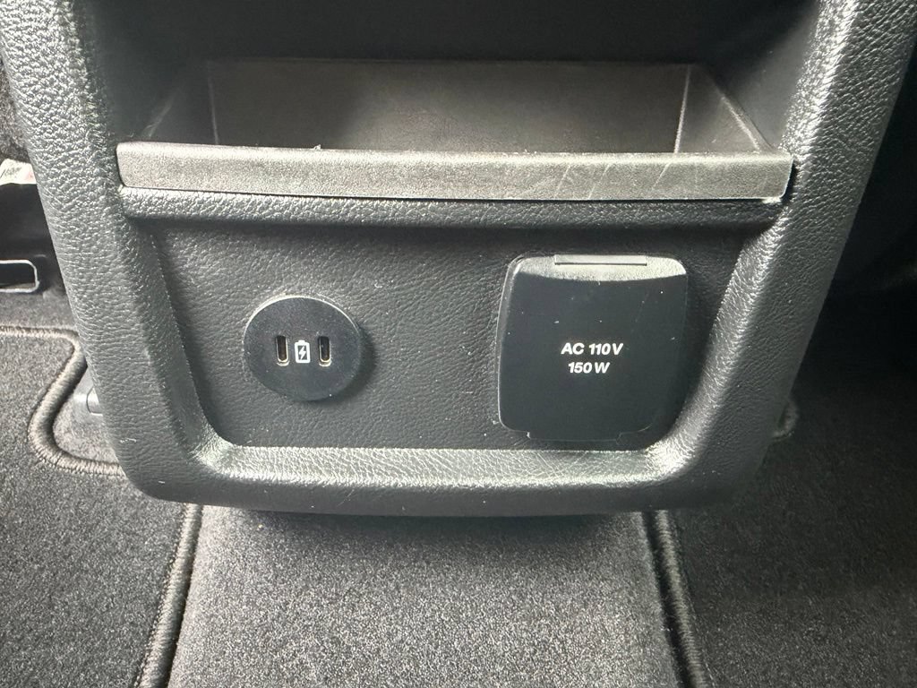 Used 2024 Ford Edge Titanium AWD/4WD image 17