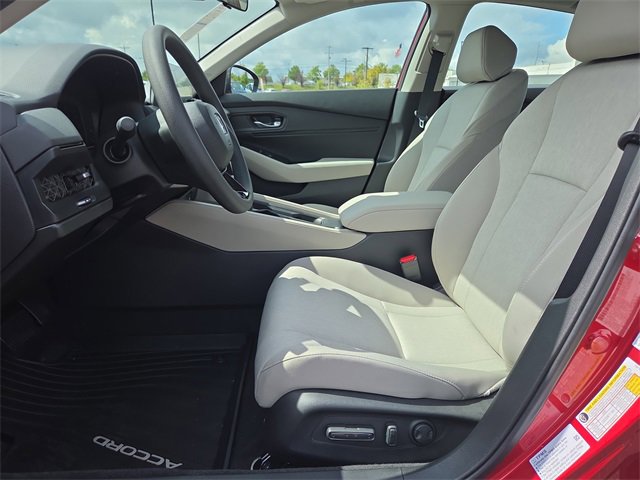 New 2025 Honda Accord SE image 4