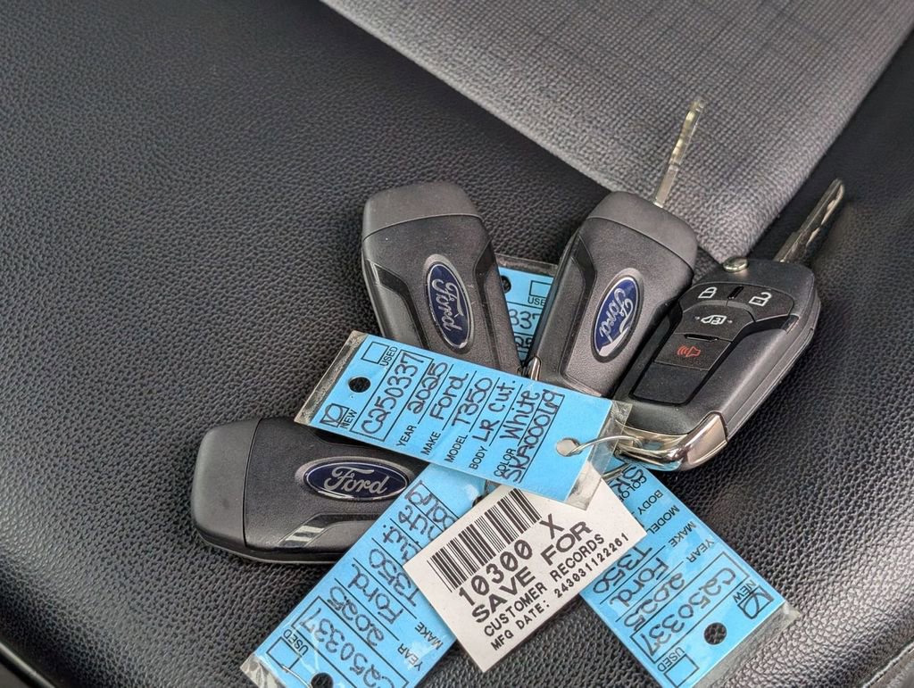 New 2025 Ford Transit 350 image 28