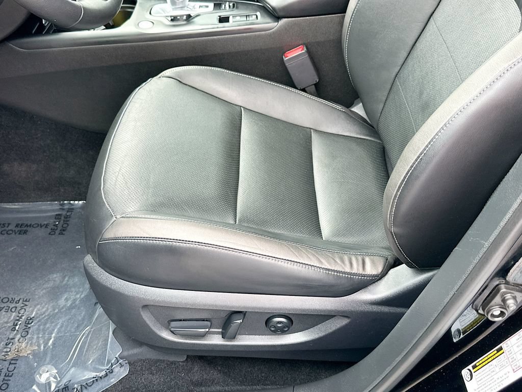 Used 2023 INFINITI QX55 Luxe w/ Cargo Package AWD/4WD image 18