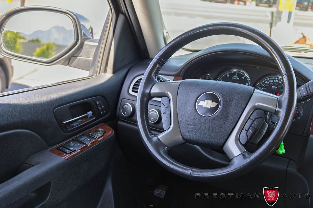 Used 2014 Chevrolet Suburban LTZ AWD/4WD image 35