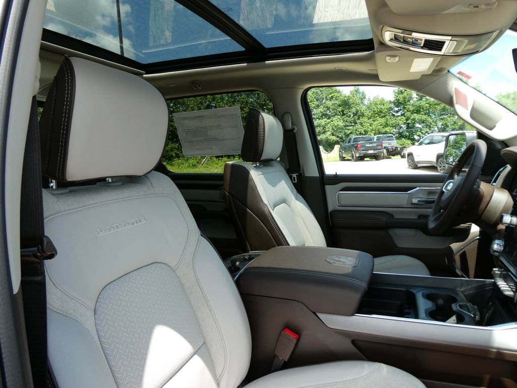 New 2026 RAM 1500 Laramie w/ Laramie Southwest Edition AWD/4WD image 10