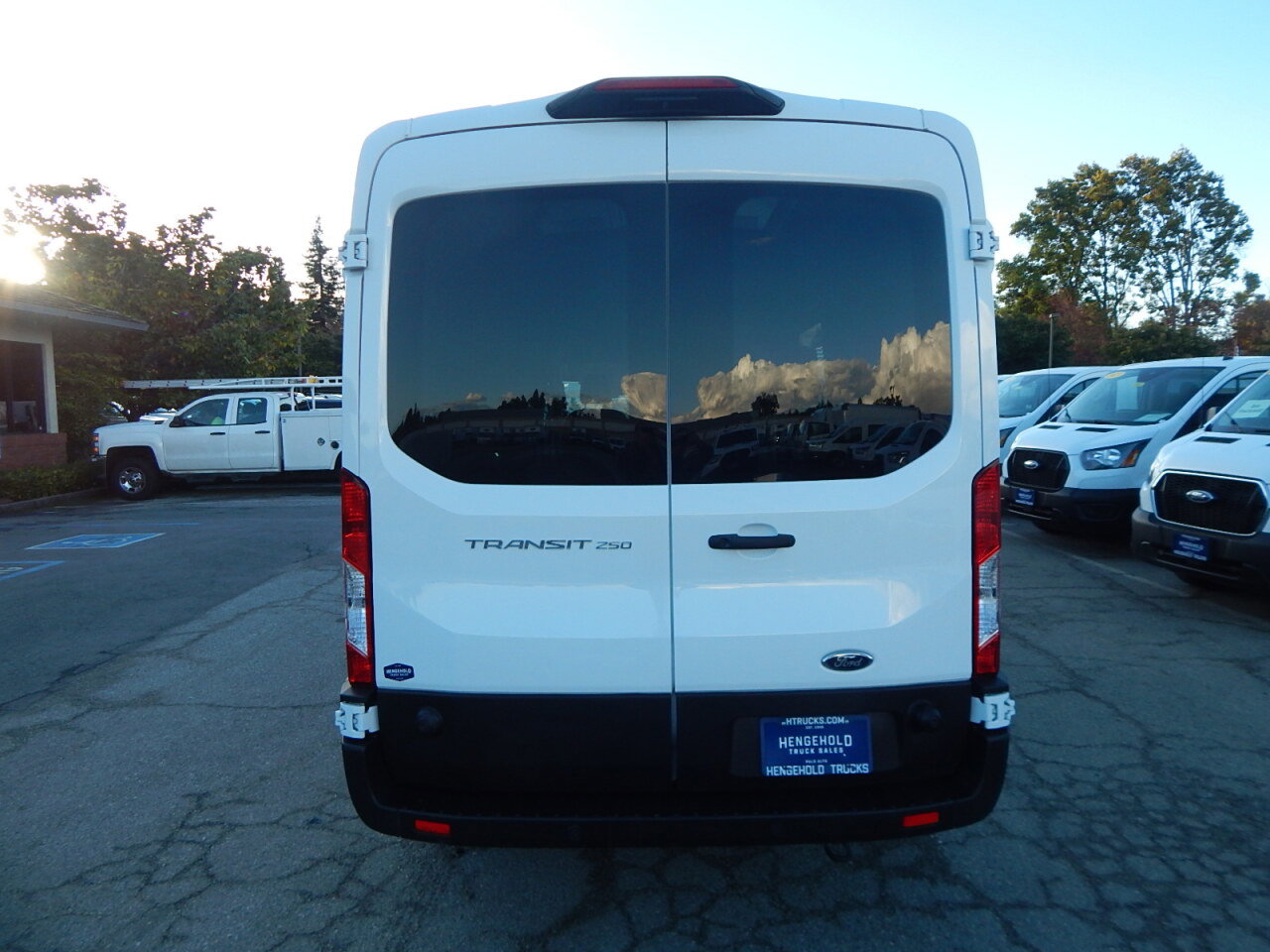 Used 2024 Ford Transit 250 148 Medium Roof w/ Load Area Protection Package image 7