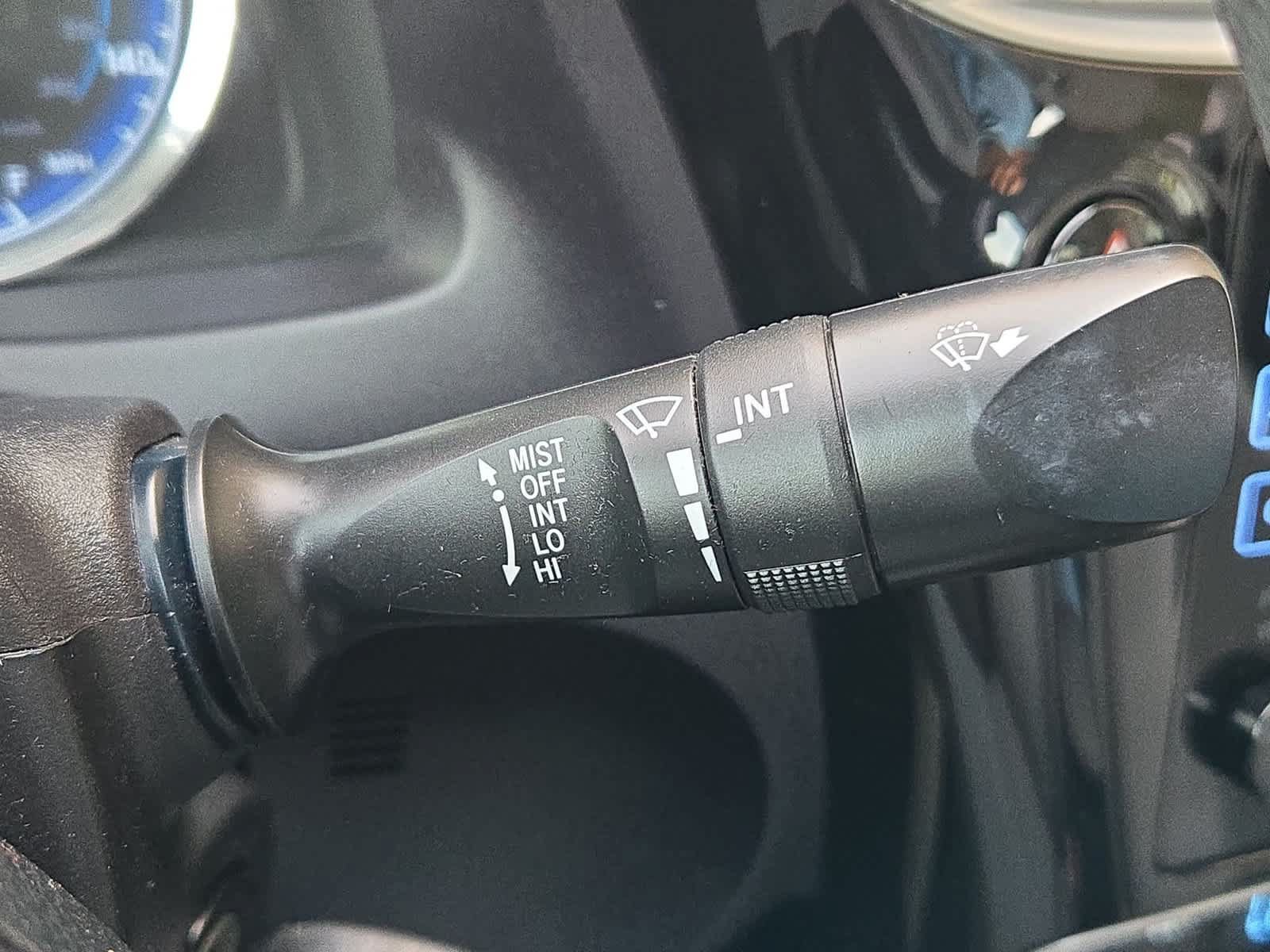 Used 2019 Toyota Corolla LE w/ Carpet Mat Package (TMS) FWD image 25