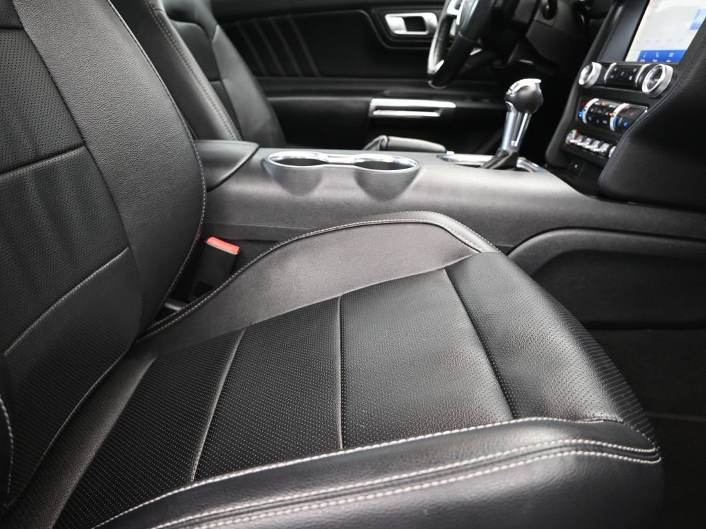 Used 2021 Ford Mustang Premium RWD image 22