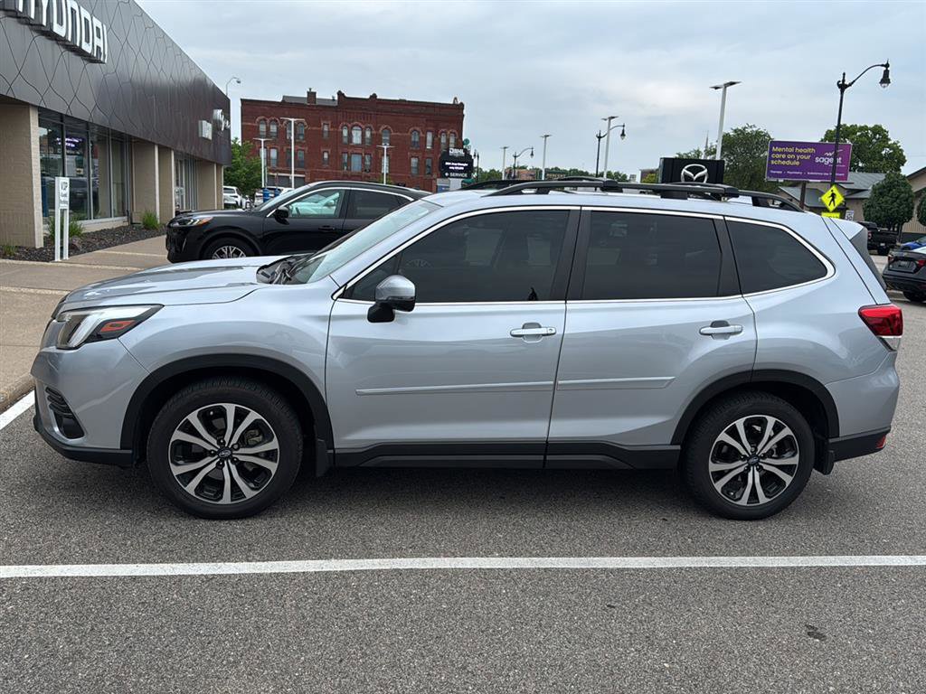 Used 2022 Subaru Forester Limited w/ Popular Package #3 AWD/4WD image 8